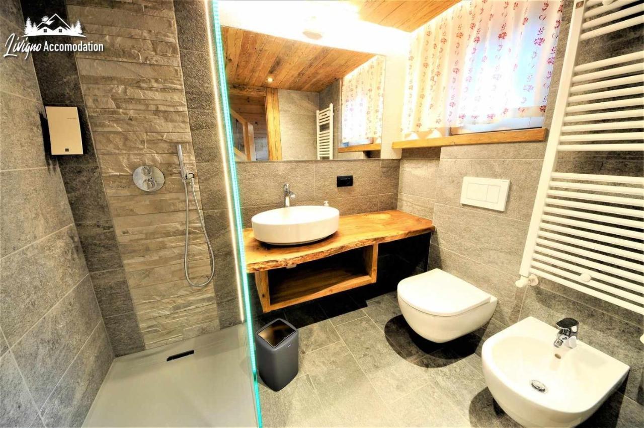 Mountain Chalet Scoiattolo By Livigno Accomodation Exterior photo